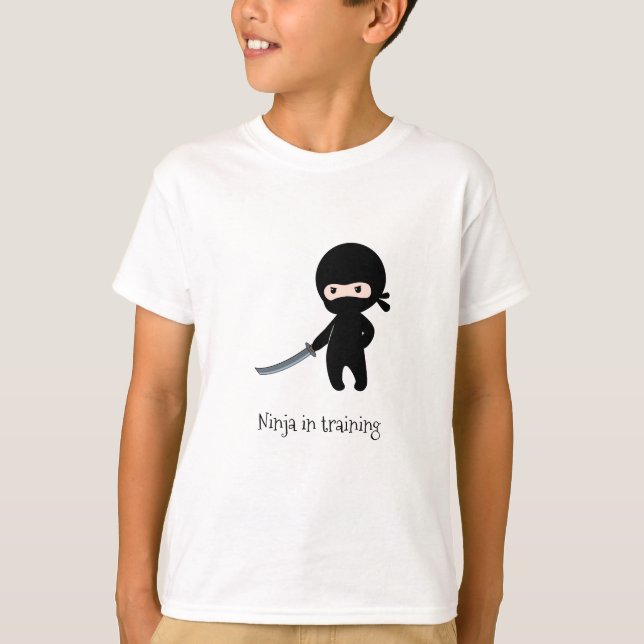 Liten Arg Ninja i Training T Shirt (Framsida)