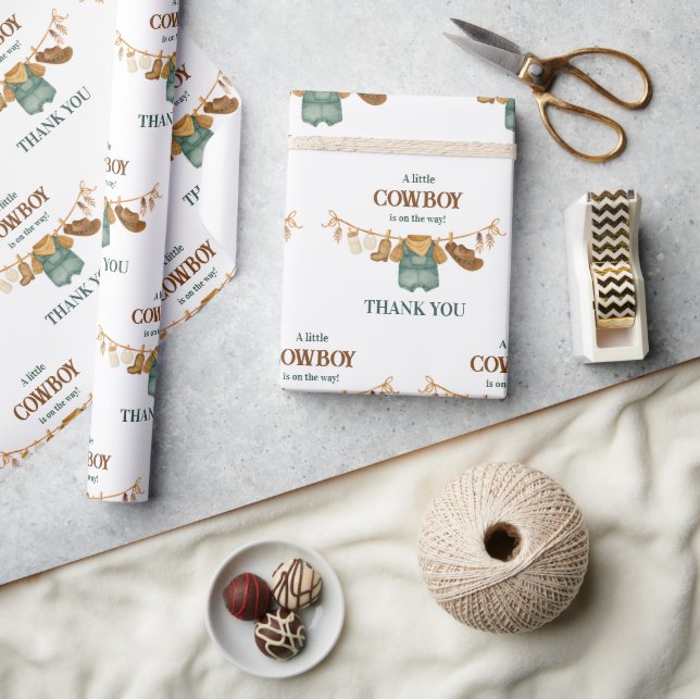 Liten Cowboy Cow Western Klädstreck Baby Shower Presentpapper (Hantverk)