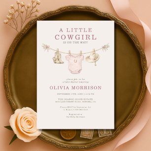 Liten cowgirl rosa klädstreck flicka baby shower inbjudningar