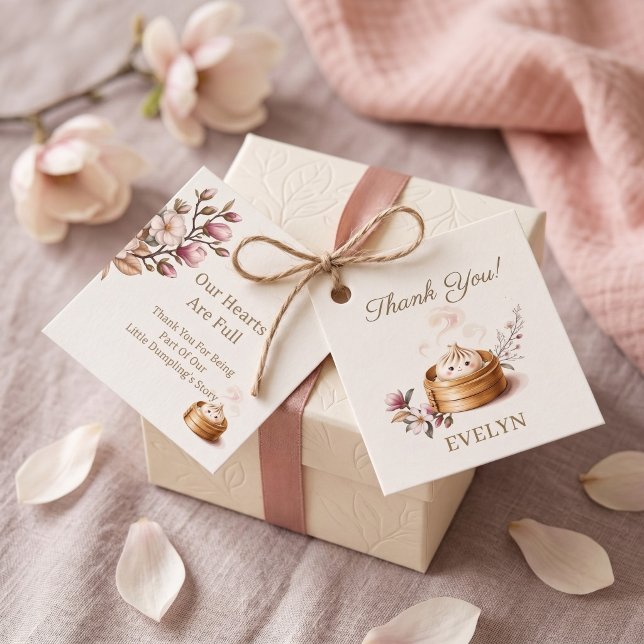 Liten Dumpling Rosa Blommig Första Födelsedag Gåvor Etiketter (Skapare uppladdad)