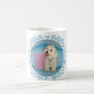 Liten Havanese på turkos soffa Kaffemugg
