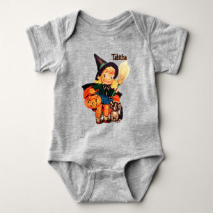 Liten häxa lägg till namn Söt Halloween T Shirt
