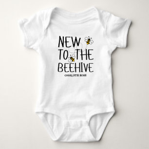 Liten Honungsbi På Vägen Gul Bebisshower T Shirt
