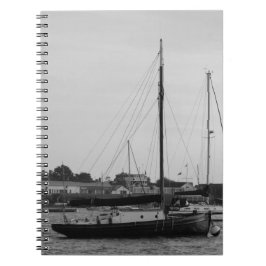Liten klassisk yacht anteckningsbok med spiral