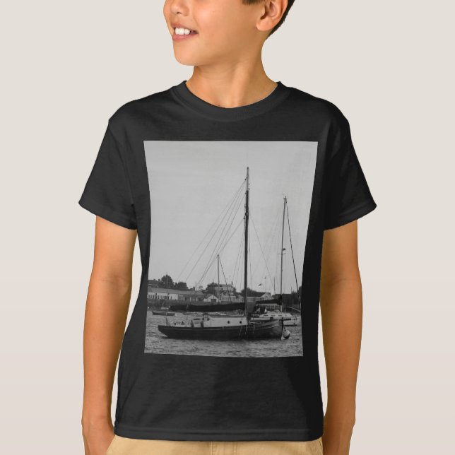 Liten klassisk yacht tee shirt (Framsida)