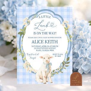Liten lamm blå pojke baby shower inbjudan