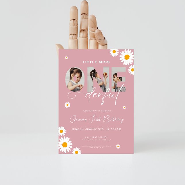 Liten missa en fantastisk 1:a födelsedag 3-daisy inbjudningar (Skapare uppladdad)