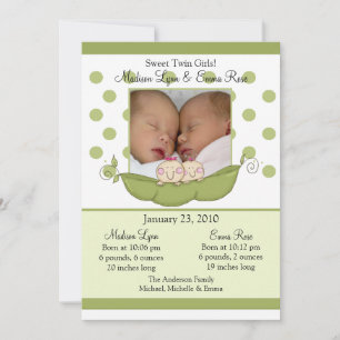 Liten pea Twin Girls-fotoannonskort Inbjudningar
