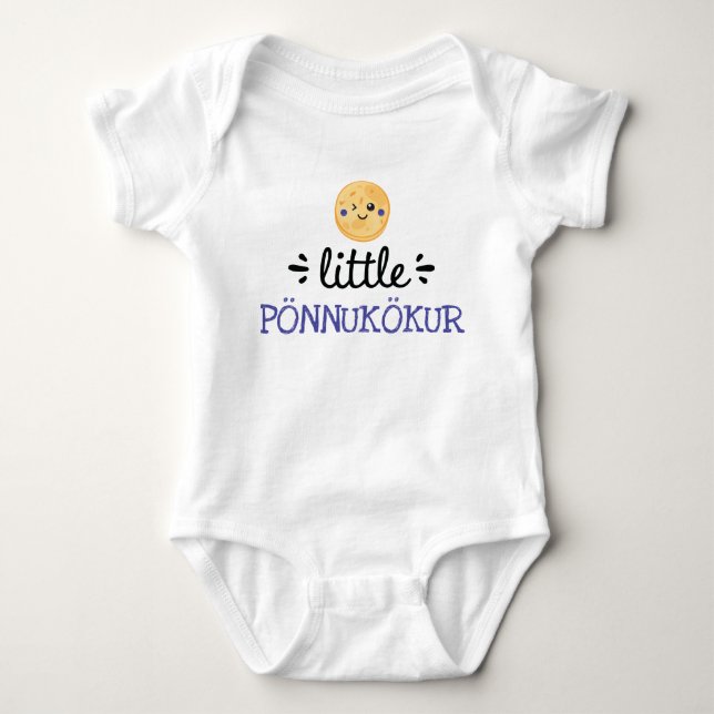 Liten Pönnukökur – Söta Barnkläder T Shirt (Framsida)