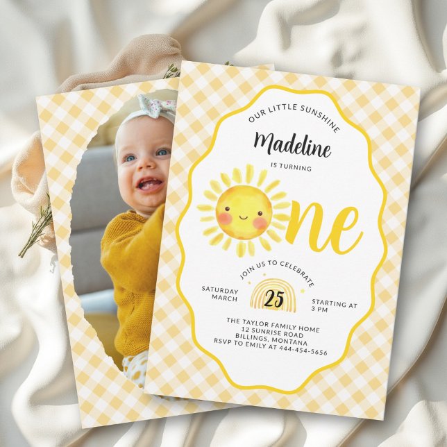 Liten solsken Solgul Gingham 1-årsdag Inbjudningar (Skapare uppladdad)