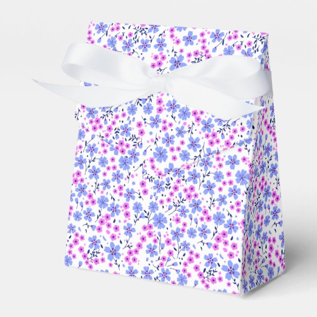 Liten söt vit blå rosa blommig mönster presentaskar (Framsidan Sidan)