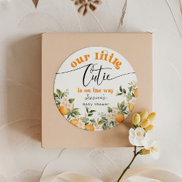 Liten söting är på väg baby shower runt klistermärke