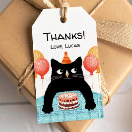 Liten svart katt och födelselsedagstårta presentetikett