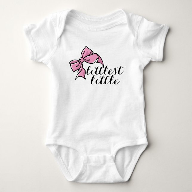 liten utrustning för flicka med rosa båge tee (Framsida)