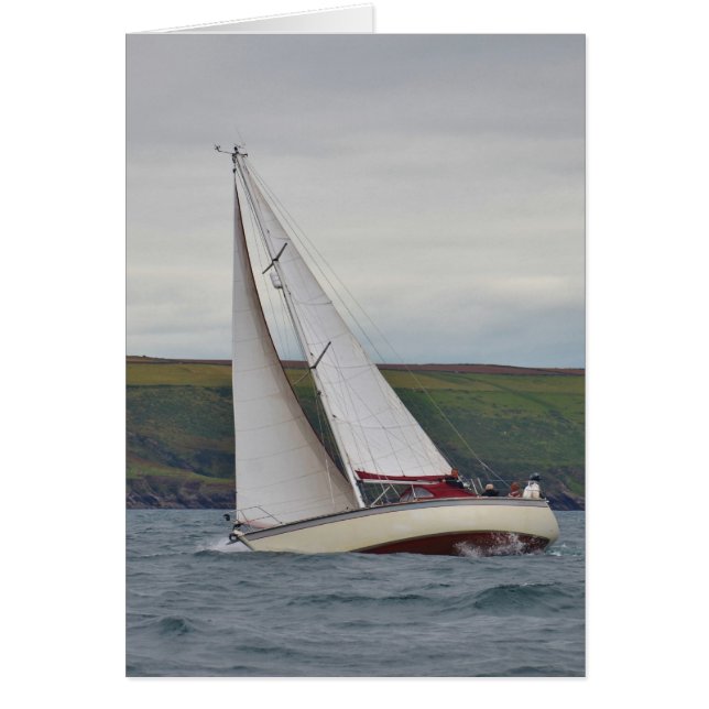 Liten Yacht Sailing Hard Hälsningskort (Framsidan)