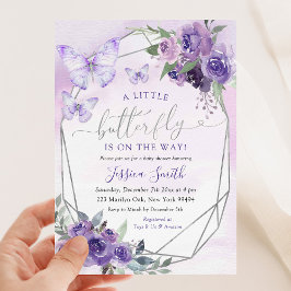 Litet fjäril är på väg att Lila babyskor. Inbjudningar