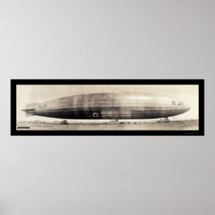 Litet luftskeppfoto 1910 för Dirigible R34 Poster