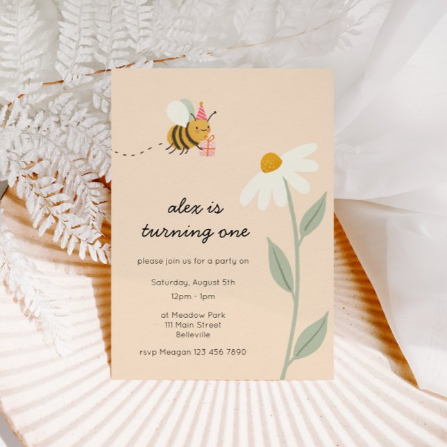 Little Bee Birthday Inbjudningar (Skapare uppladdad)
