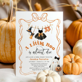 "Little Boo" är på väg Bow Clothesline babydusch. Inbjudningar