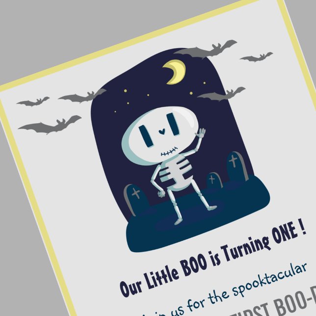 Little boo Skeleton Cute Halloween 1 Birthday Inbjudningar (Halloween-1st-Birthday-Invitation-Little-boo-Cute-Skeleton-grey-1)