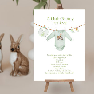 Little Bunny Påsk Clothes Grönt Boy Shower Inbjudningar