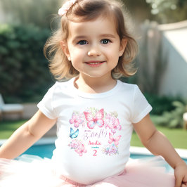 Little Butterfly Rosa Blommigt Sommardagen i Namn T Shirt
