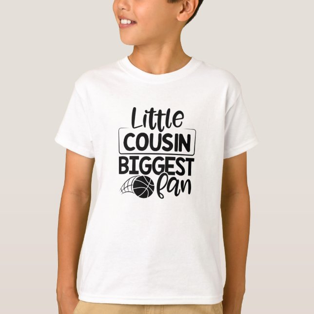 Little Cousin stor fläkt T Shirt (Framsida)