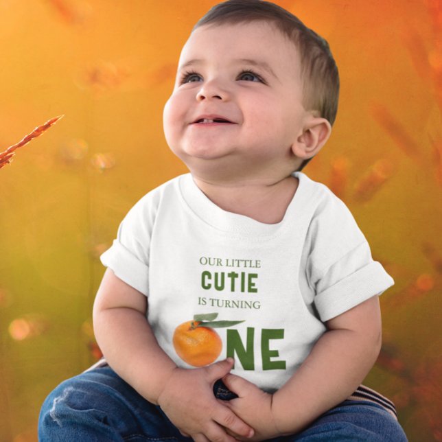 Little Cutie Orange 1:a födelsedagen T Shirt (Skapare uppladdad)