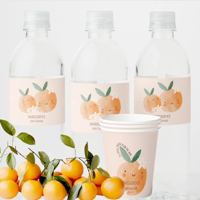 Little Cutie Orange Citrus Botanical Baby Shower Vattenflaskor Etikett (Skapare uppladdad)