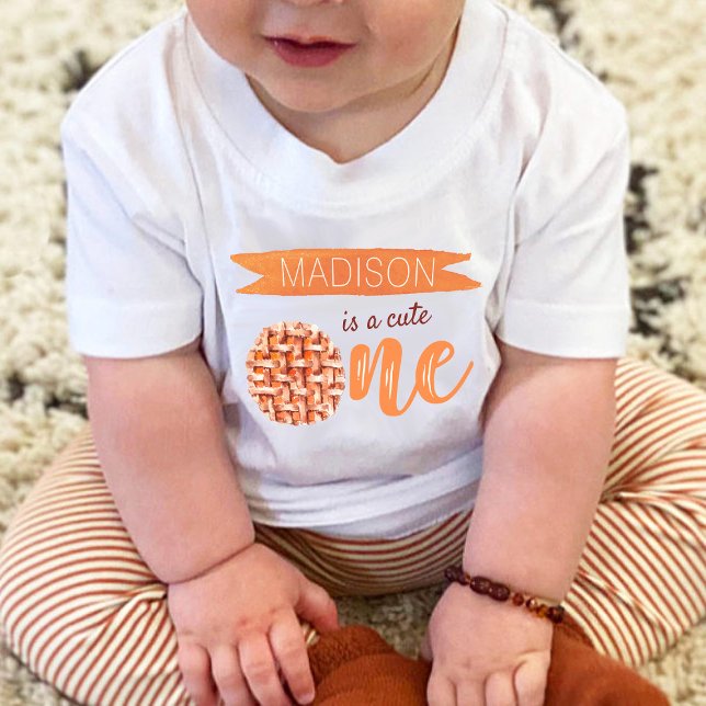 Little Cutie Paj faller första födelsedag T Shirt (Skapare uppladdad)