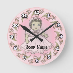 Little Girl Baby Doll Rund Klocka