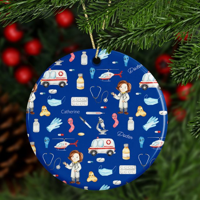 Little Girl Doktor Medical Mönster med Namn, Blue Julgransprydnad Keramik (Skapare uppladdad)