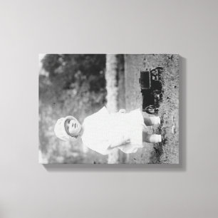 Little Girl med Leksak Wagon Photograph Canvastryck