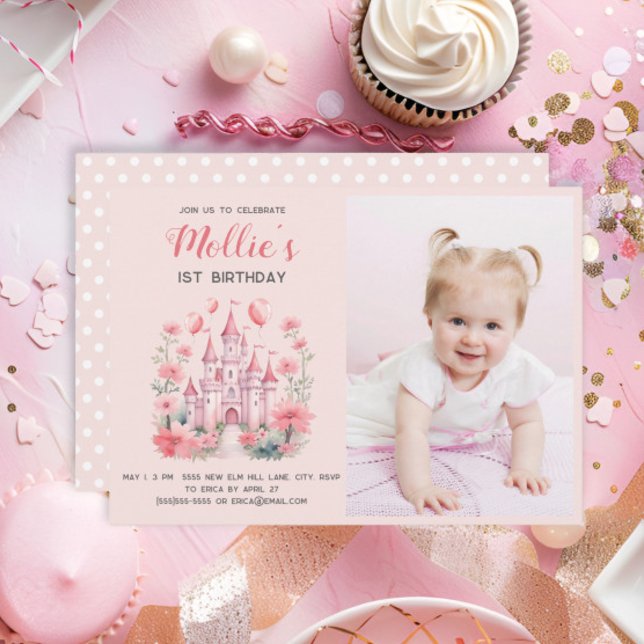 Little Girls 1st Birthday Rosa Castle Photo Inbjudningar (Cute pink princess castle baby girl's 1st birthday photo invitation)