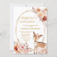 Little Hjort Beige Blommigt Baby Shower-inbjudan