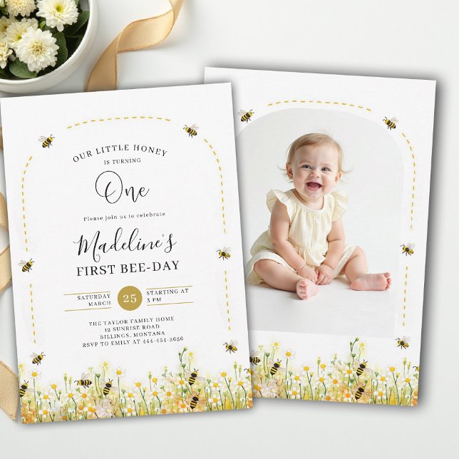 Little Honey Bee-Day Wildflower Photo 1st Birthday Inbjudningar (little honey bee one first birthday party photo arch invitation wildflowers watercolor summer)