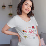 Little Ladybug Mamma to be T Shirt<br><div class="desc">Cute ladybug-tema för att skjorta till din babydusch eller gravid. Illustration av röd och rosa insekt med vilda blommor.</div>