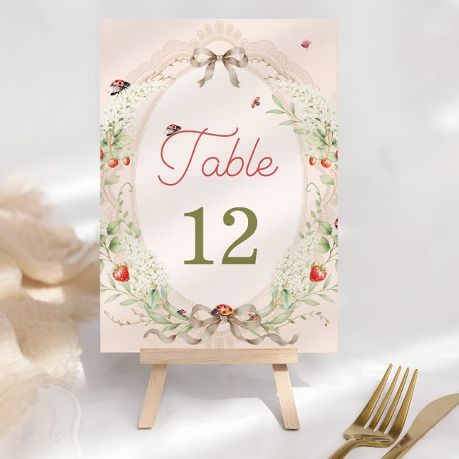 Little Love Bug Rustic Vintage Table Number (Skapare uppladdad)