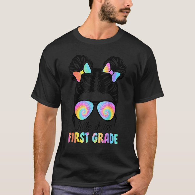 Little Miss First Klass Messy Bun Sunglasses Tie D T Shirt (Framsida)