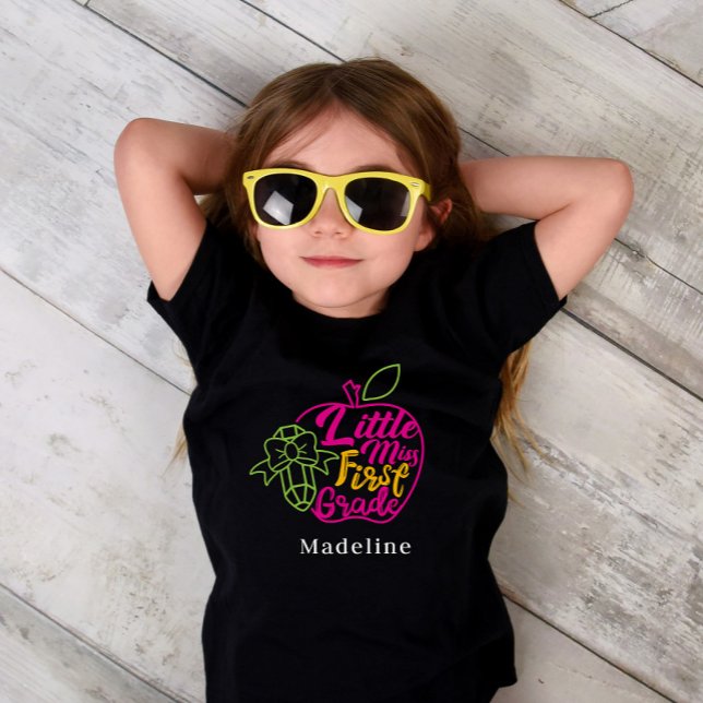 Little Miss First Klass T Shirt (Skapare uppladdad)
