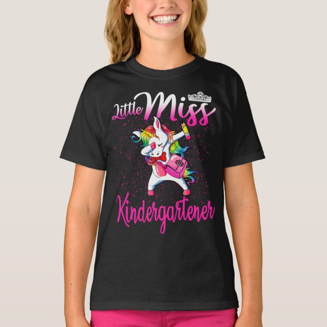 Little Miss Kindergartner Unicorn Back to school T Shirt (Framsida)