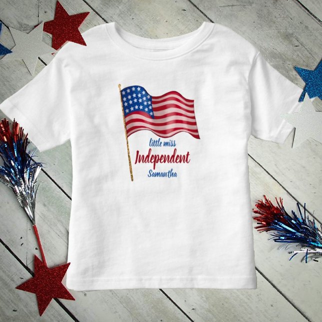 Little Miss Oberoende American Flagga T Shirt (Skapare uppladdad)
