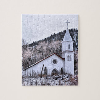 Little Mountain Town Church - 8 x 10 - 110 pcs Pussel
