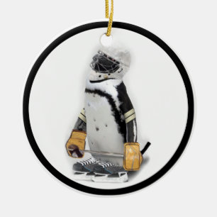 Little Penguin Wearing Hockey Gear Julgransprydnad Keramik