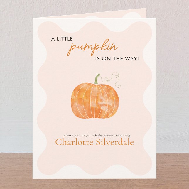 Little Pumpkin Autumn Fall Baby Shower Inbjudan (A Little Pumpkin is on the Way autumn fall themed personalized baby shower invitation)