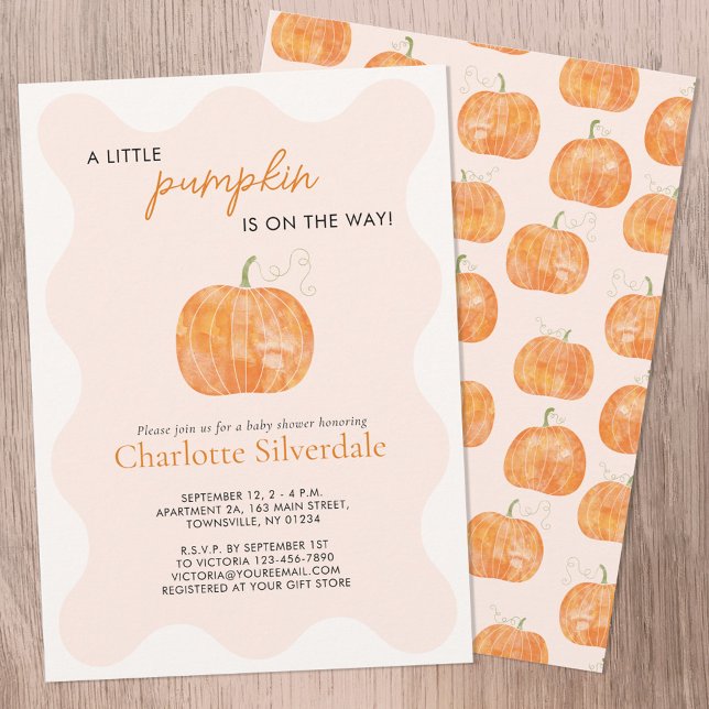 Little Pumpkin Autumn Fall Baby Shower Inbjudningar (A Little Pumpkin is on the Way autumn fall themed personalized baby shower invitation)