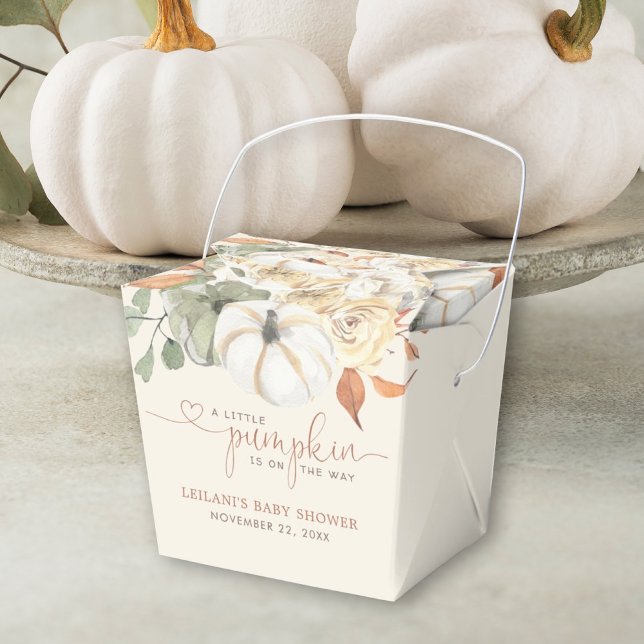 Little Pumpkin Blommigt Baby Shower Presentaskar (Autumn is in the air with this little pumpkin on the way fall floral baby shower favor takeout box.)
