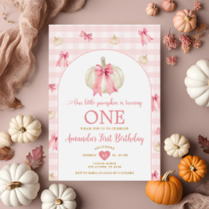Little Pumpkin Rosa Bowtie Gingham First Birthday Inbjudningar