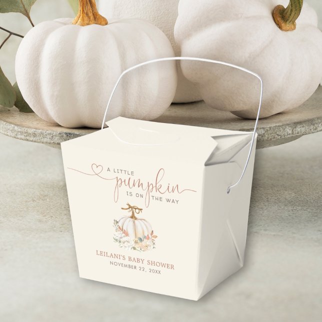 Little Pumpkin Rustic Baby Shower Presentaskar (Autumn is in the air with this little pumpkin on the way fall floral baby shower favor takeout box.)
