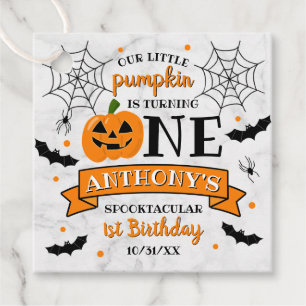 Little Pumpkin Turning One Halloween 1st Birthday Gåvor Etiketter